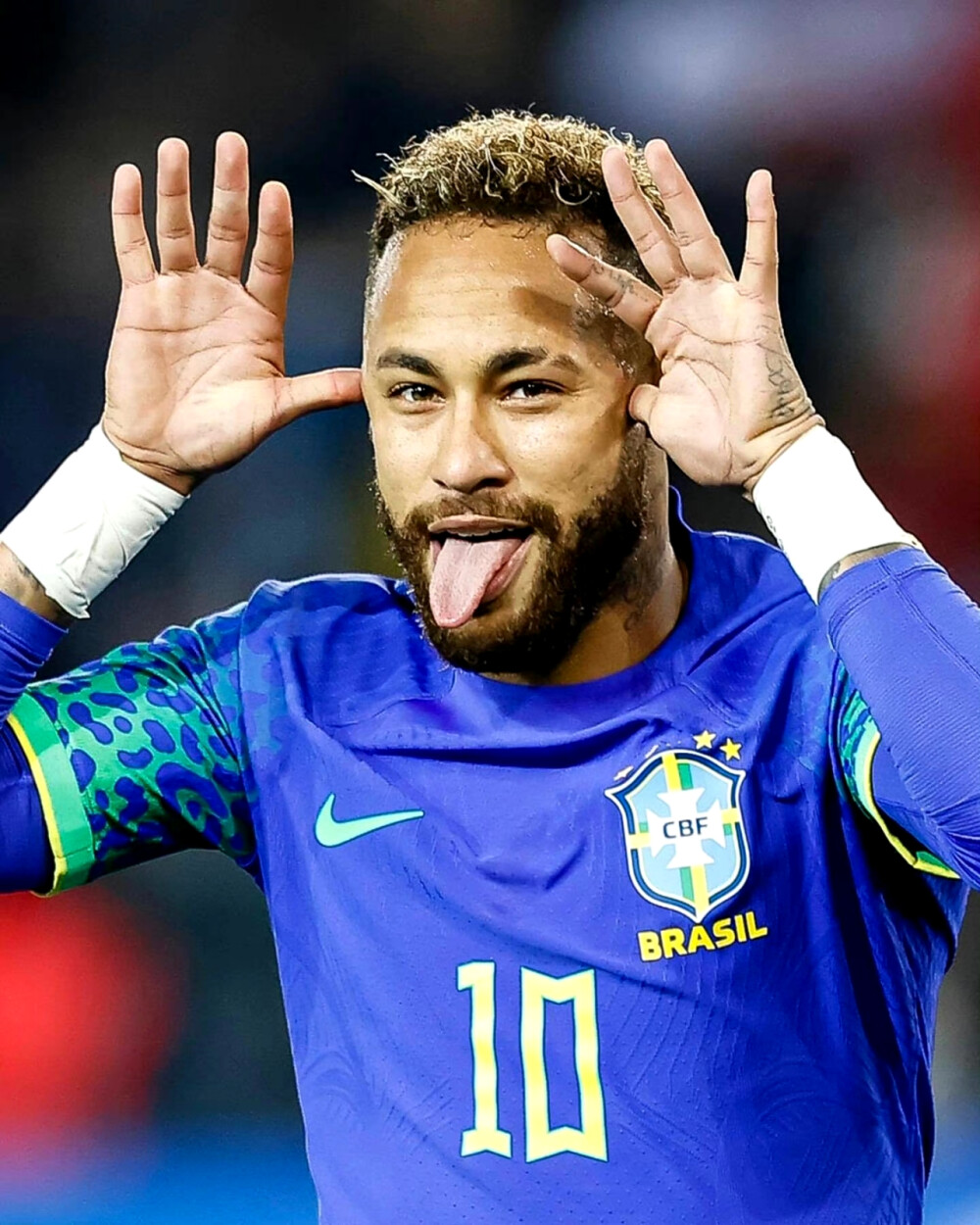 把边路防守 把边路防守